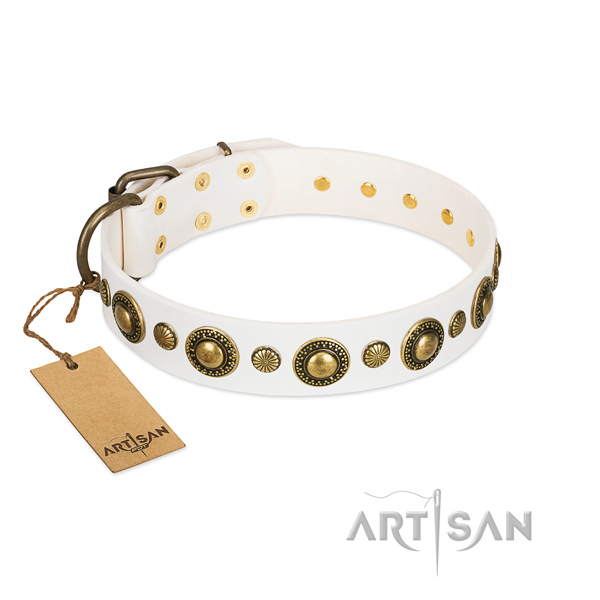 Extra witte leren halsband hond